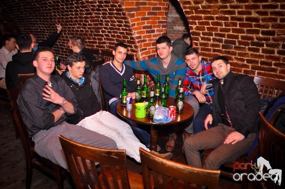 Holsten Party în Club Escape, 