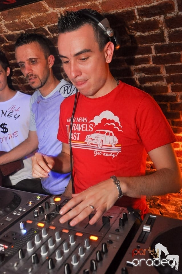 Holsten Party în Club Escape, 