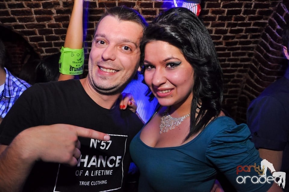 Holsten Party în Club Escape, 