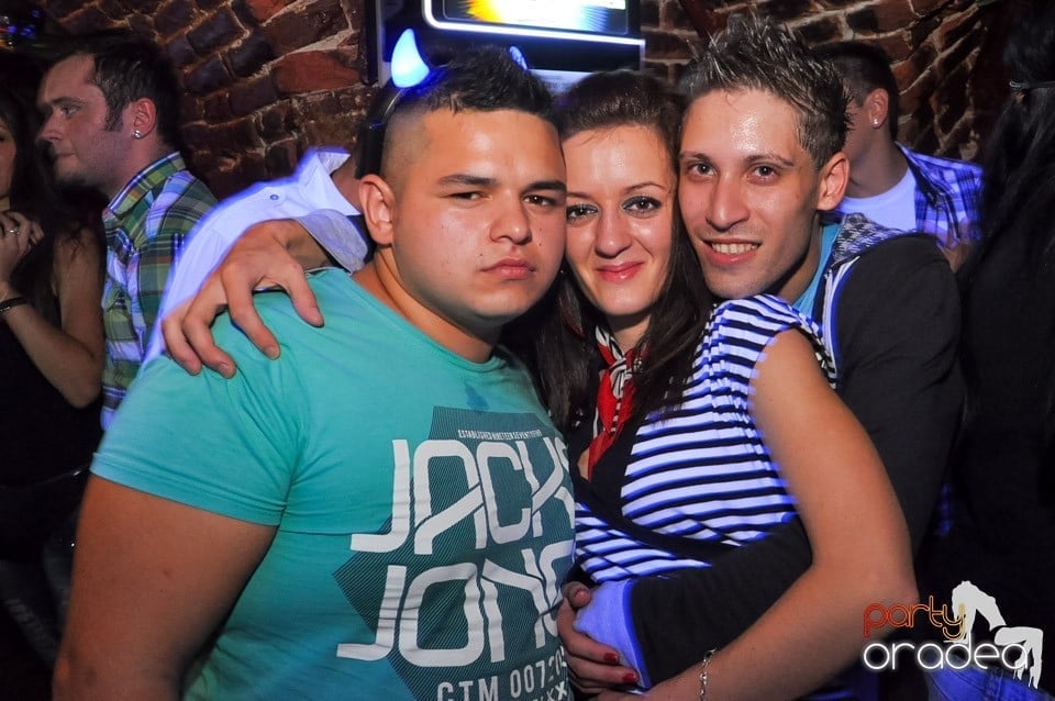 Holsten Party în Club Escape, 