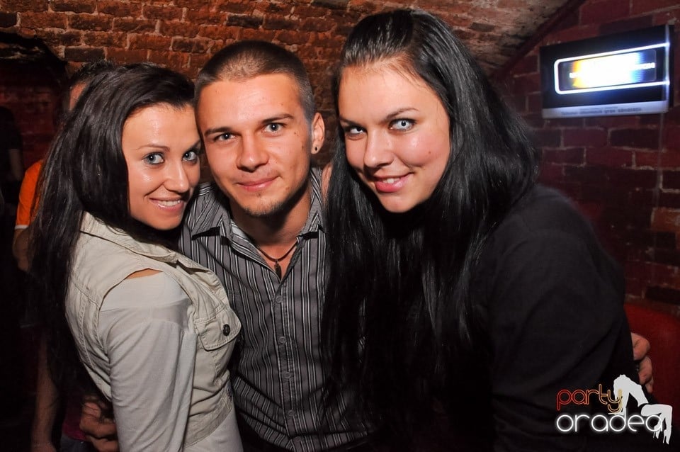 Holsten Party în Club Escape, 