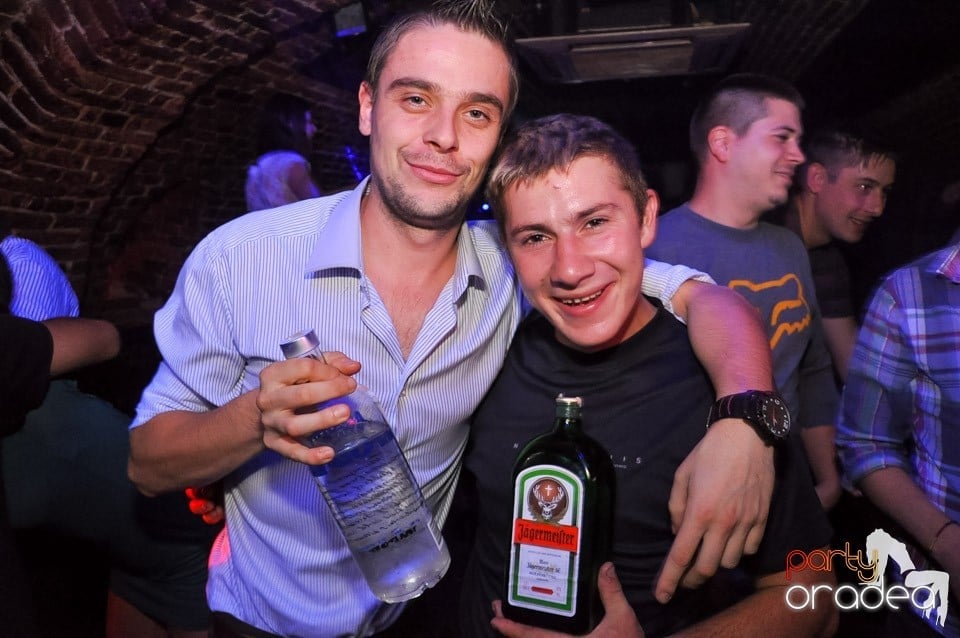 Holsten Party în Club Escape, 