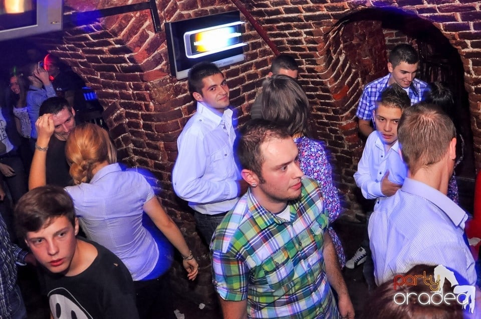 Holsten Party în Club Escape, 