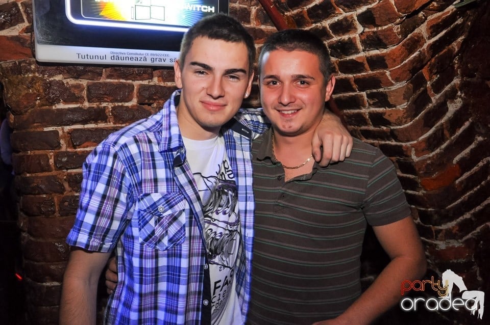 Holsten Party în Club Escape, 