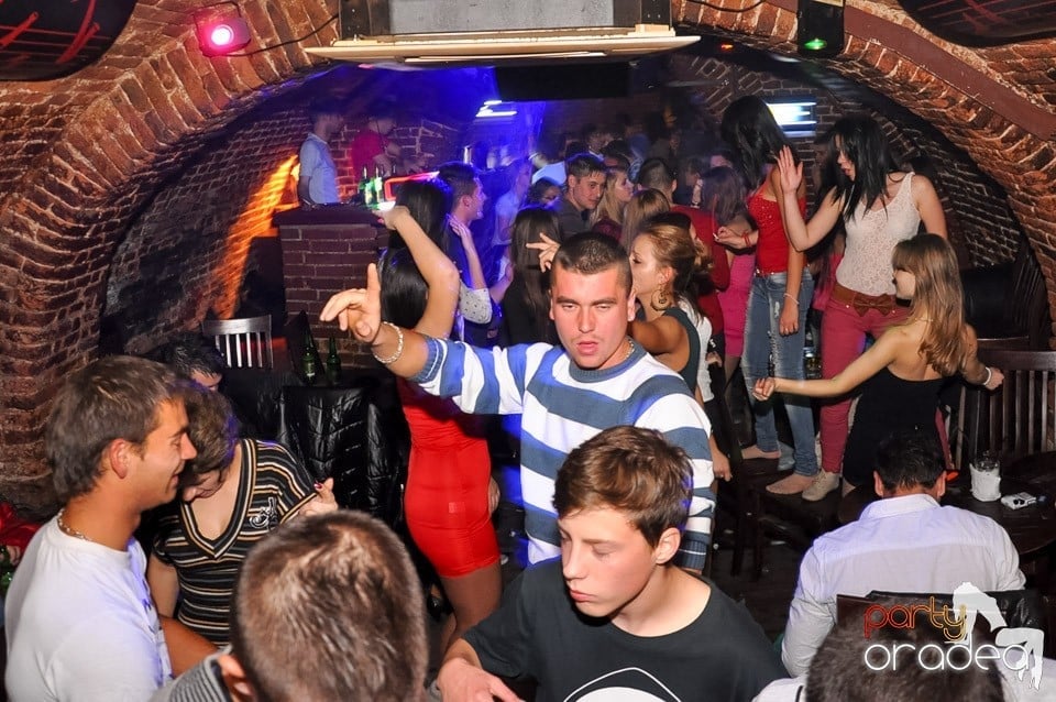 Holsten Party în Club Escape, 