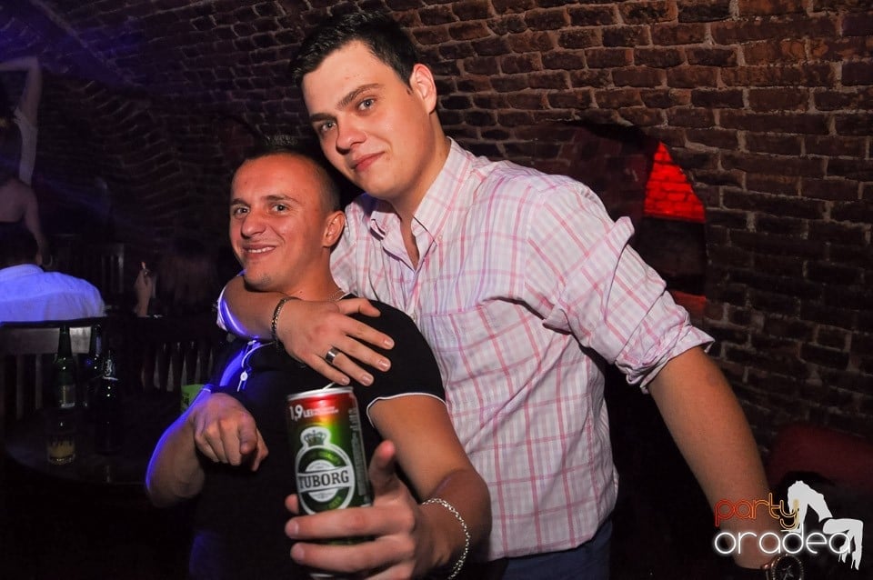 Holsten Party în Club Escape, 