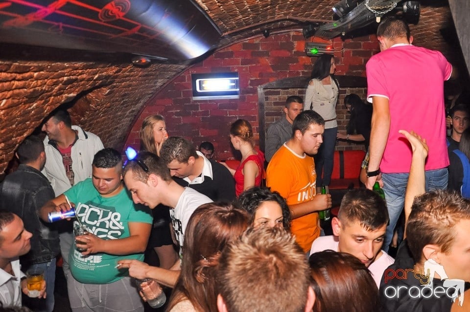 Holsten Party în Club Escape, 