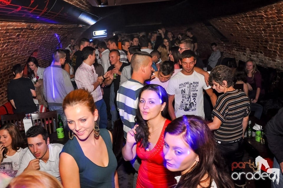 Holsten Party în Club Escape, 