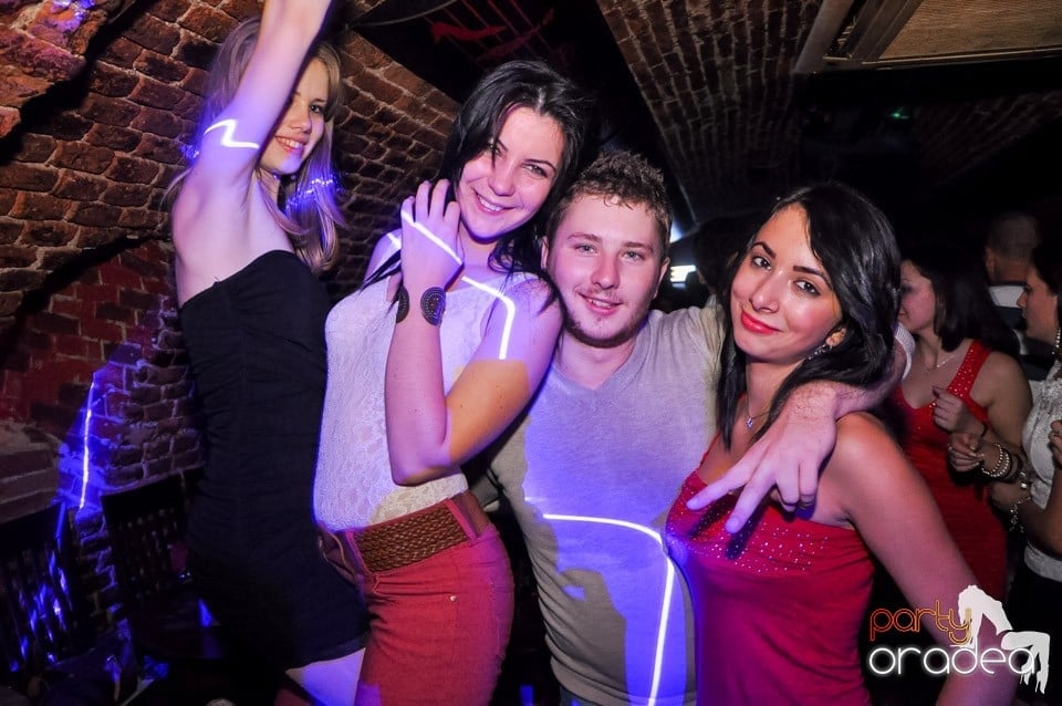 Holsten Party în Club Escape, 