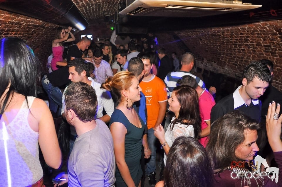 Holsten Party în Club Escape, 