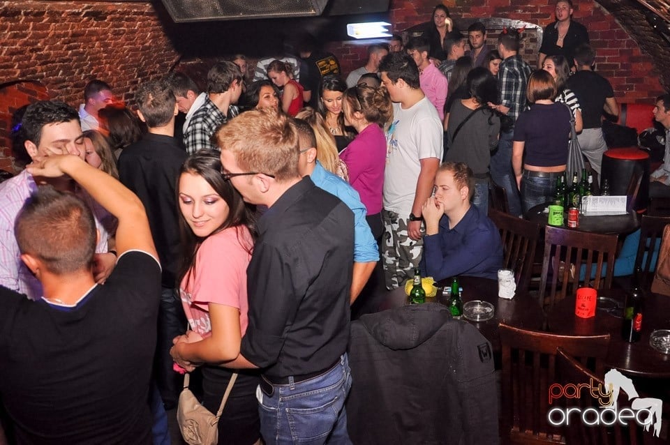 Holsten Party în Club Escape, 