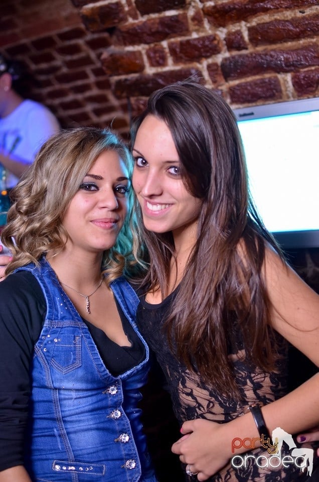 Holsten Party în Club Escape, Escape
