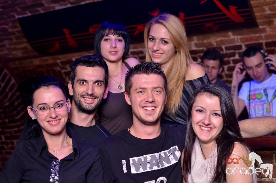 Holsten Party în Club Escape, 