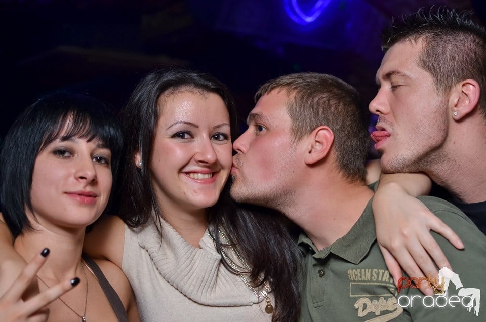 Holsten Party în Club Escape, Escape