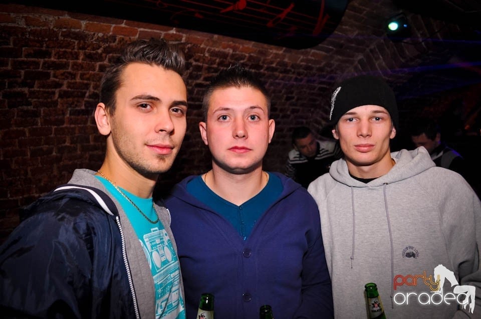 Holsten Party în Club Escape, 