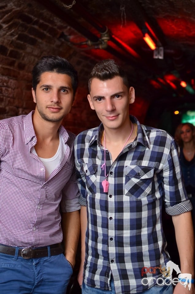 Holsten Party în Club Escape, 