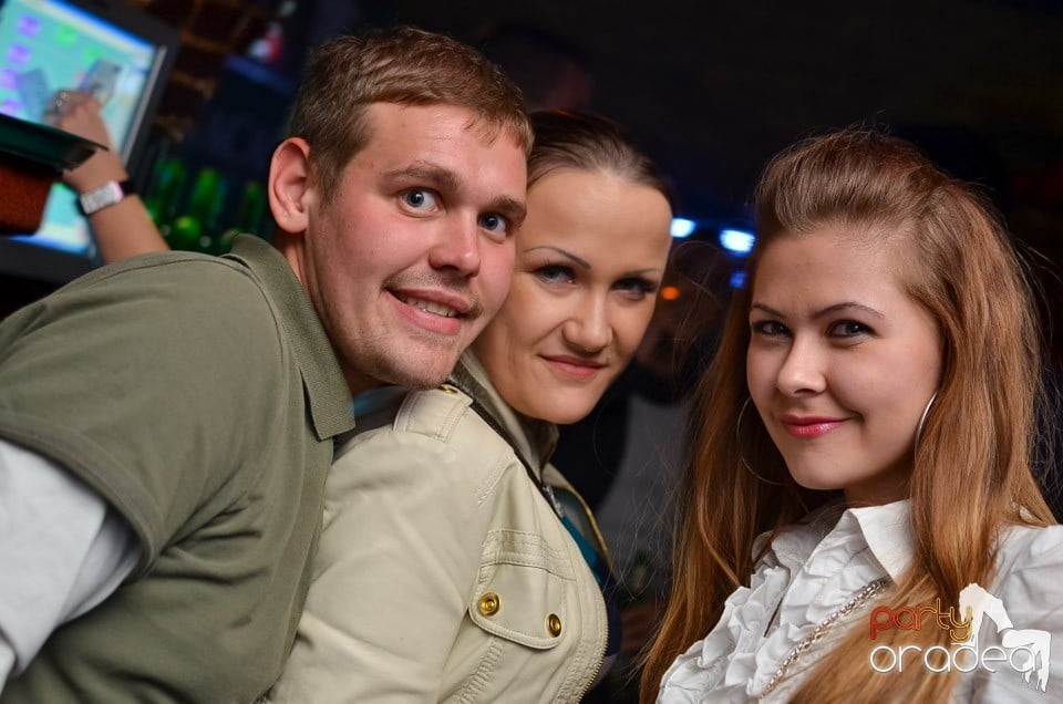 Holsten Party în Club Escape, 