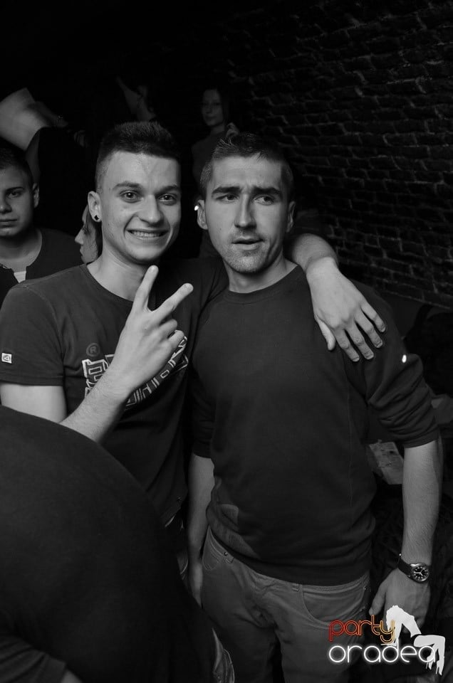 Holsten Party în Club Escape, Escape
