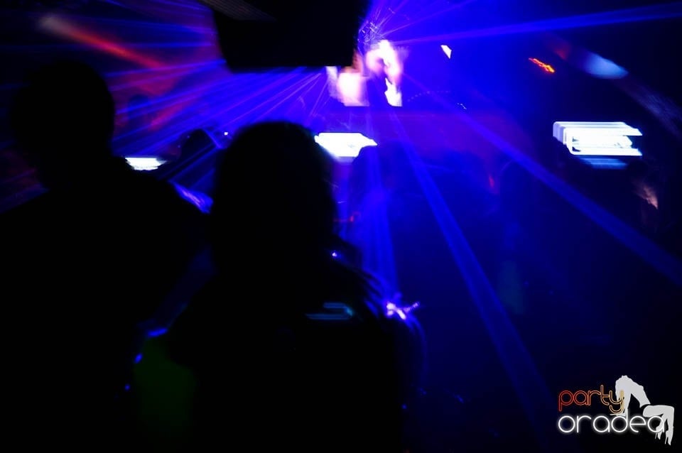 Holsten Party în Club Escape, 