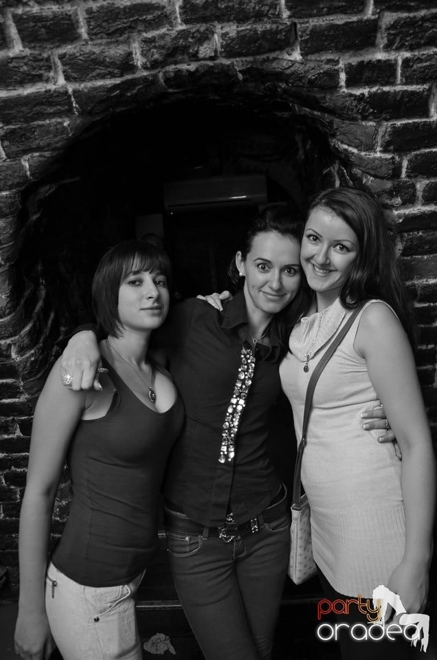 Holsten Party în Club Escape, Escape