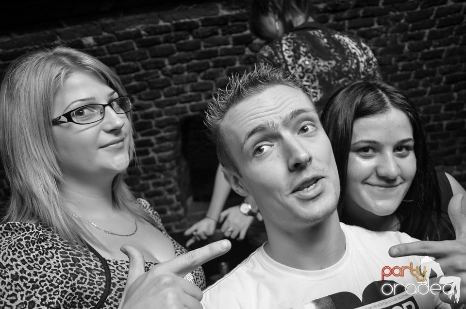 Holsten Party în Club Escape, 