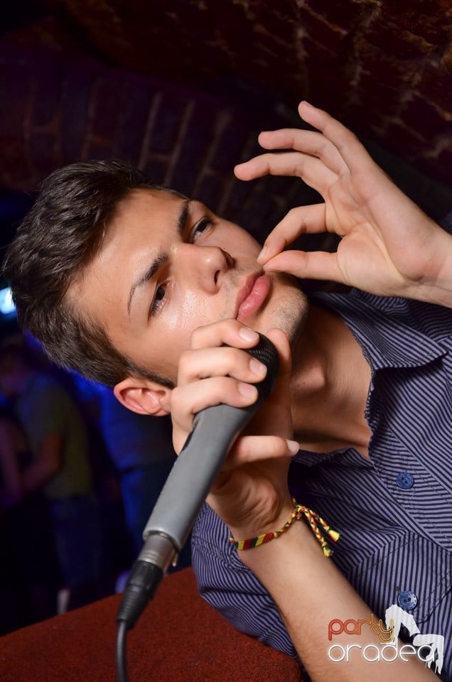 Holsten Party în Club Escape, 