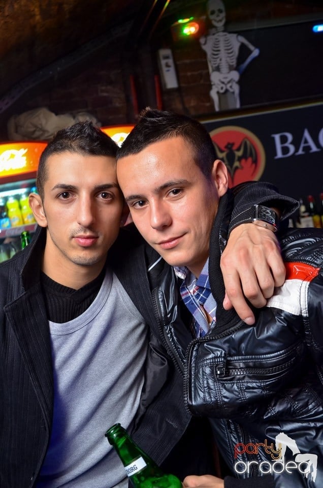 Holsten Party în Club Escape, 