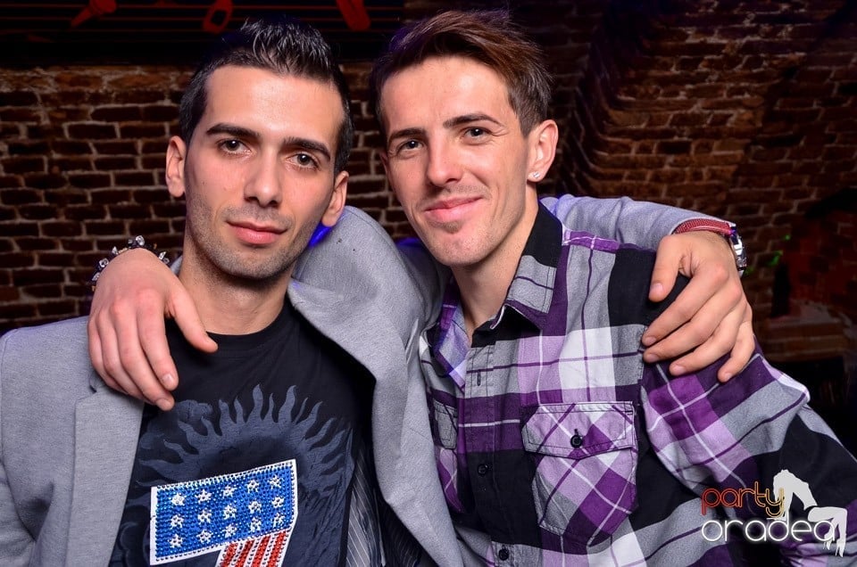 Holsten Party în Club Escape, 