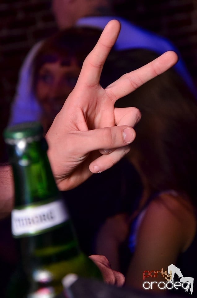 Holsten Party în Club Escape, Escape