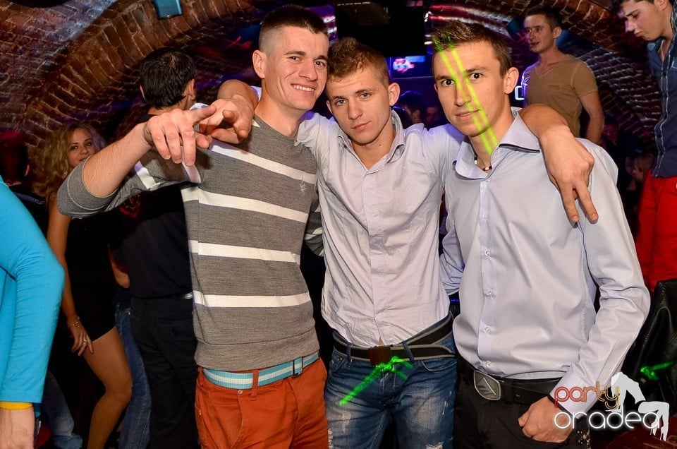 Holsten Party în Club Escape,