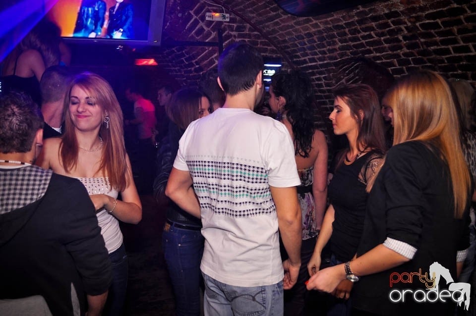 Holsten Party în Club Escape, 