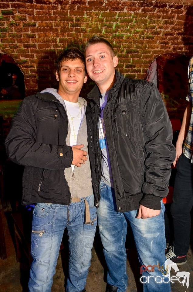 Holsten Party în Club Escape,