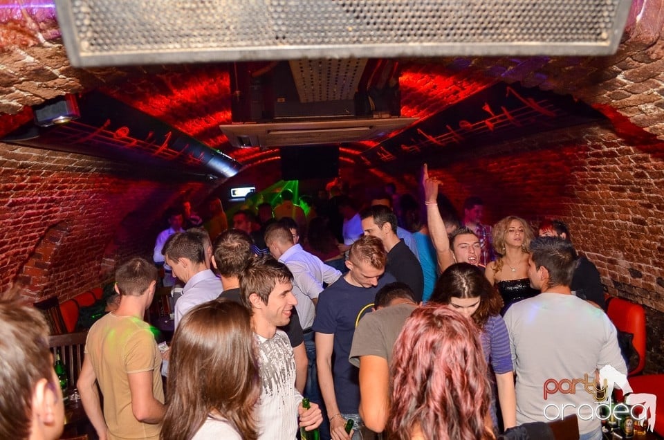 Holsten Party în Club Escape,