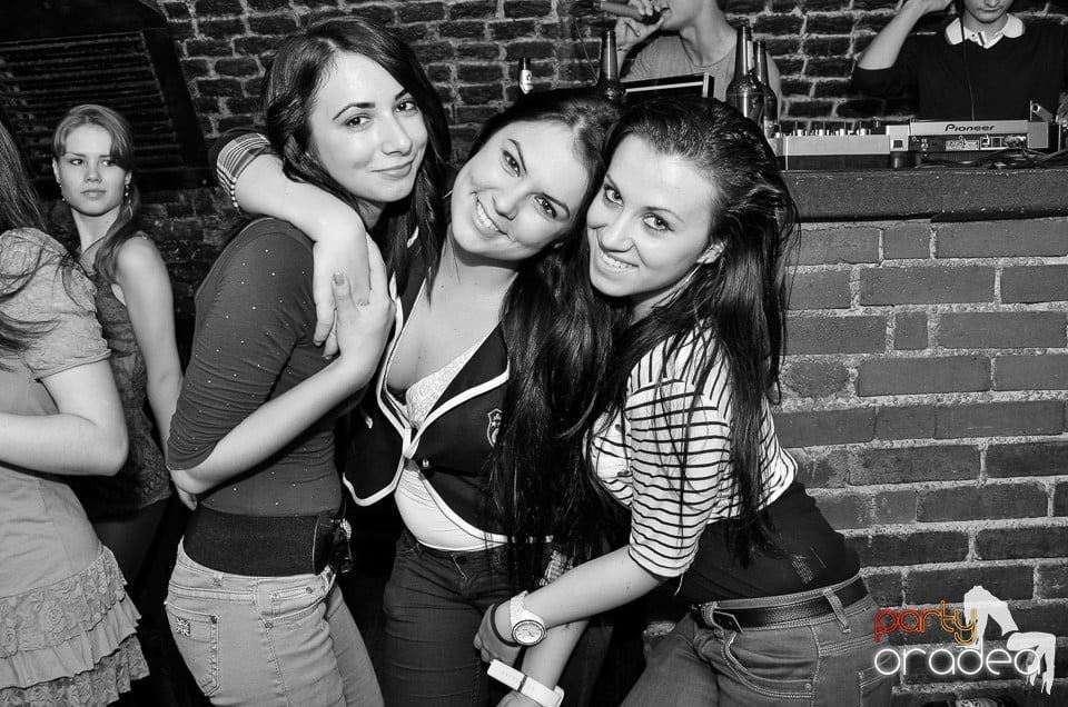 Holsten Party în Club Escape,