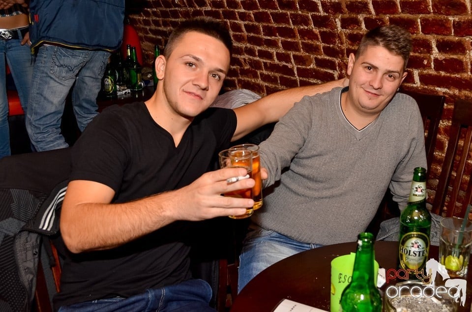 Holsten Party în Club Escape,
