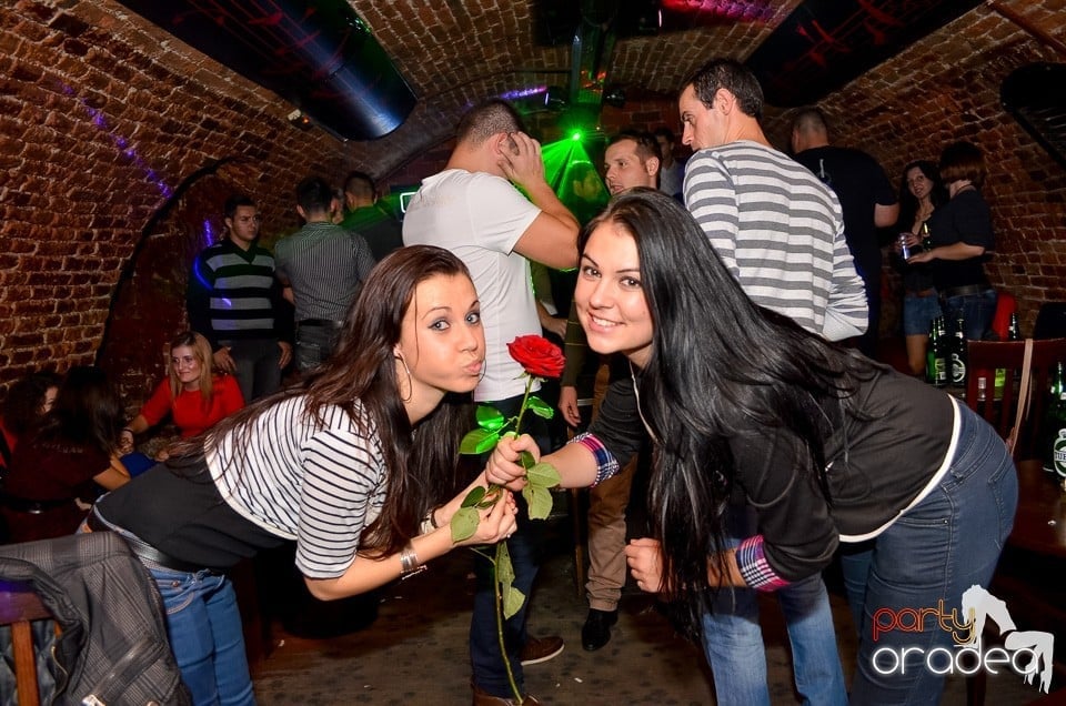 Holsten Party în Club Escape,