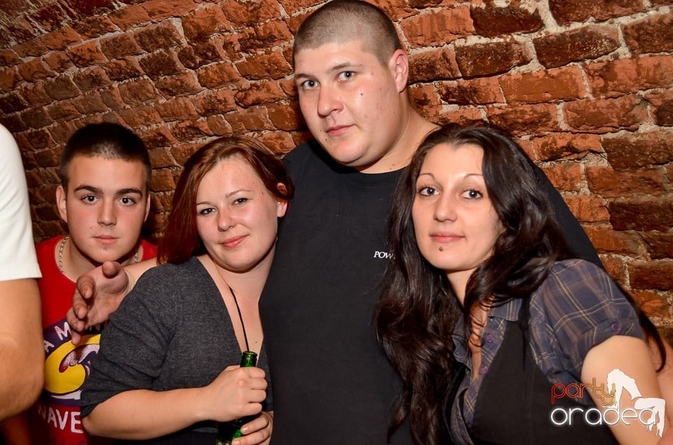 Holsten Party în Club Escape,