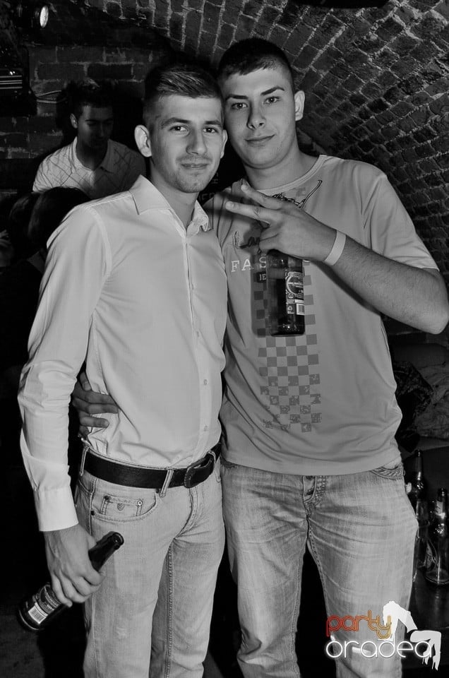Holsten Party în Club Escape,
