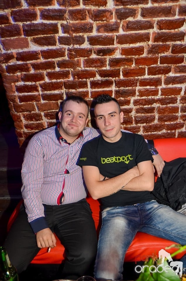 Holsten Party în Club Escape,