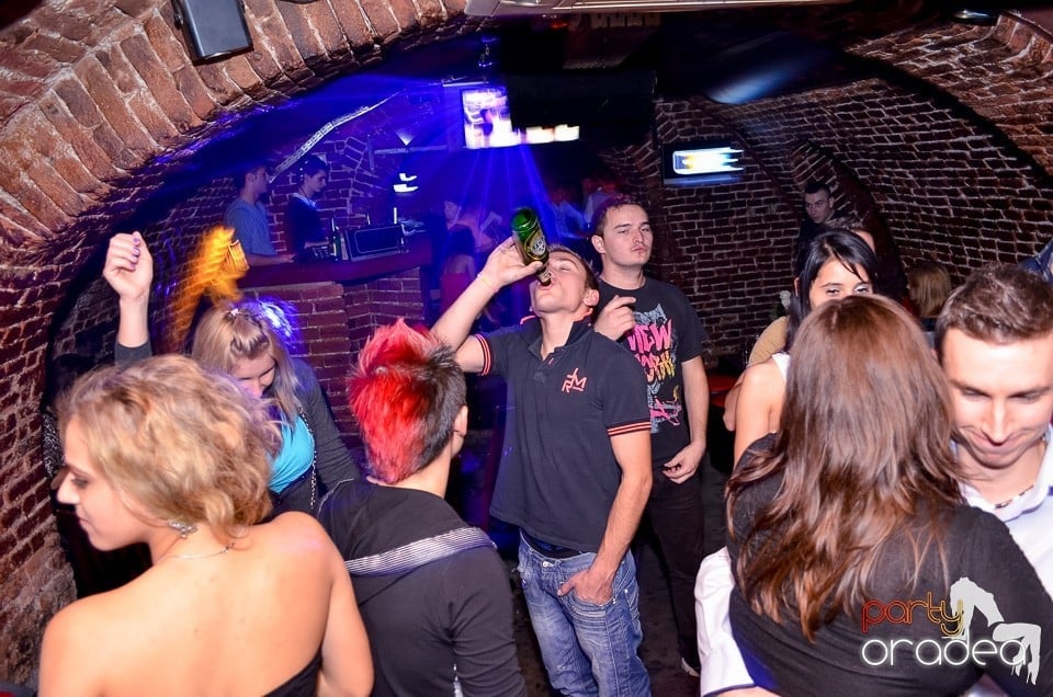 Holsten Party în Club Escape,