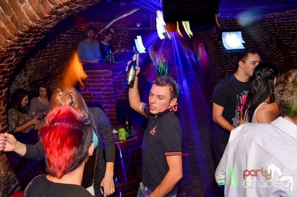 Holsten Party în Club Escape,