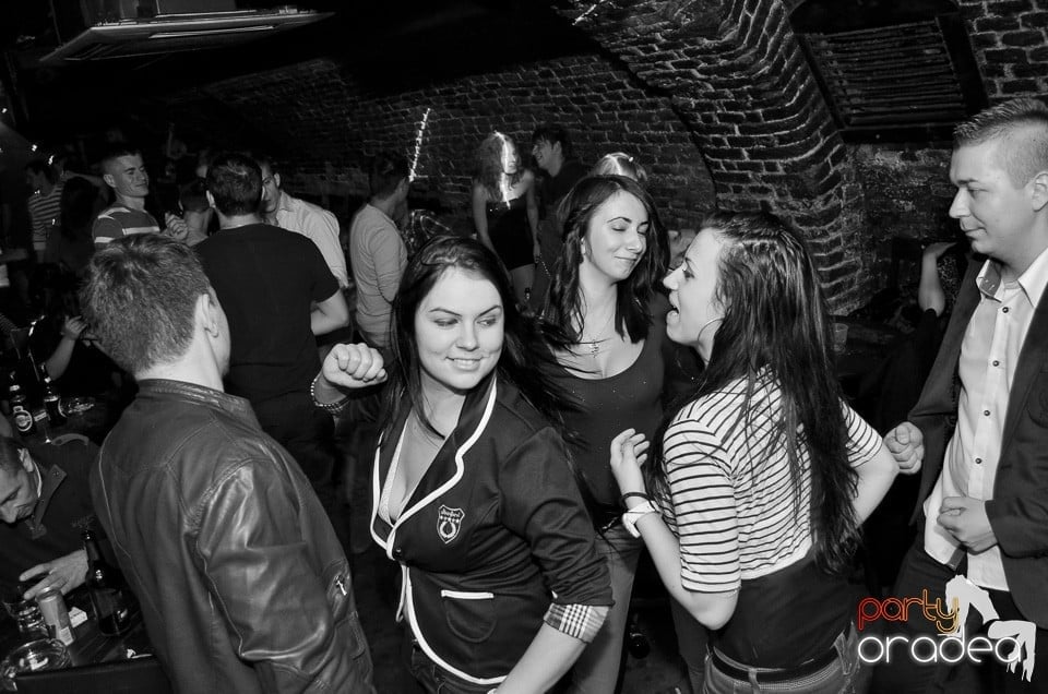 Holsten Party în Club Escape,