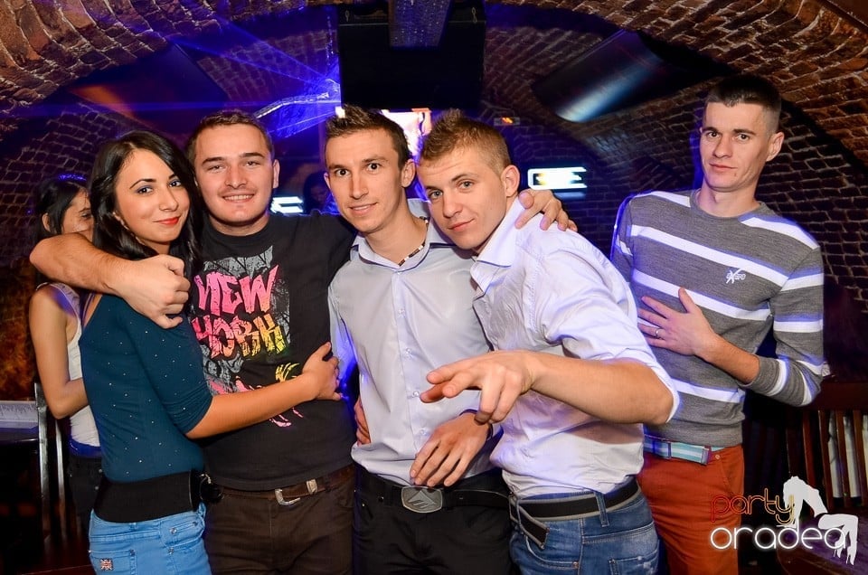 Holsten Party în Club Escape,