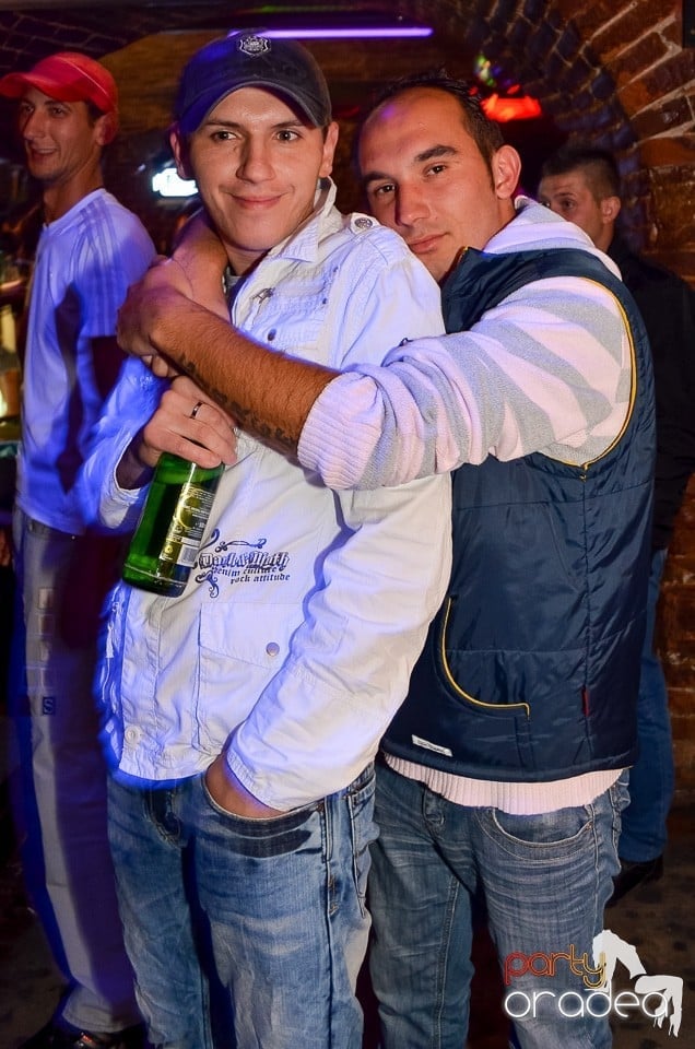 Holsten Party în Club Escape,