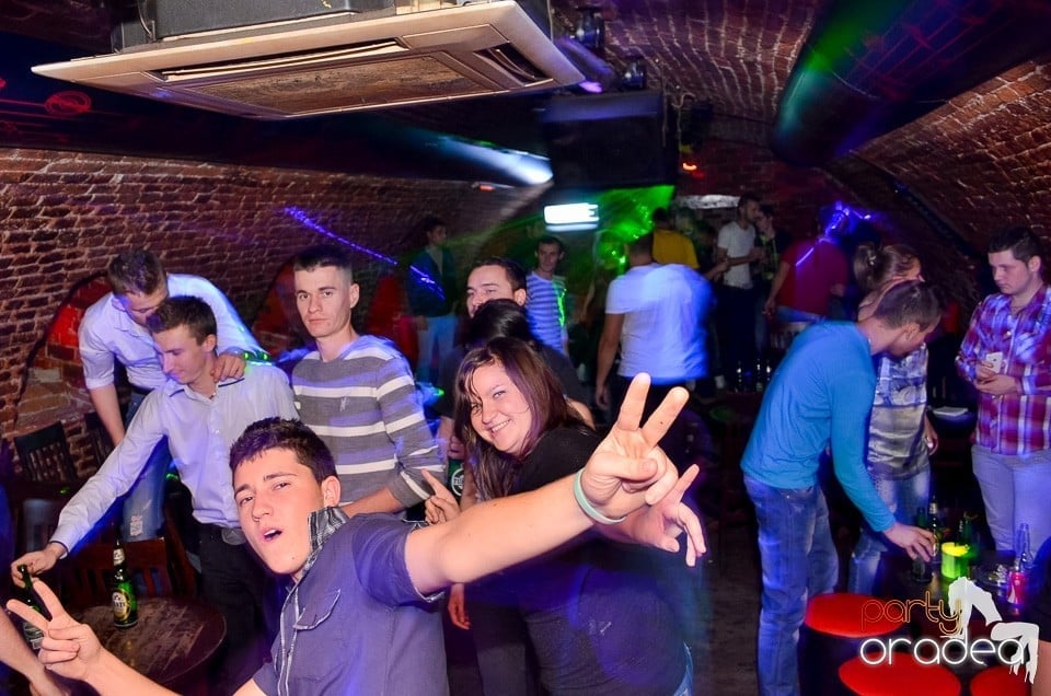 Holsten Party în Club Escape,