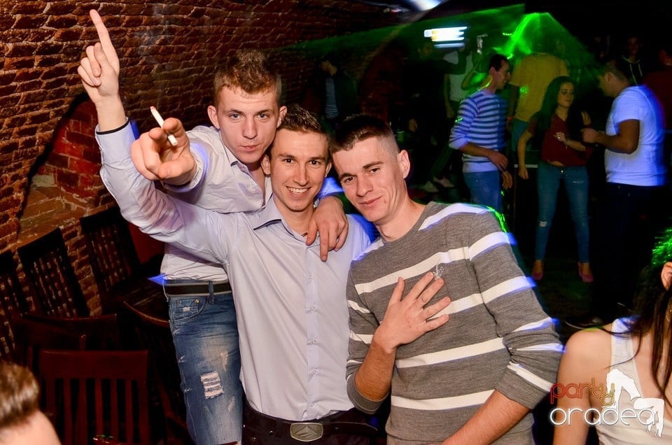 Holsten Party în Club Escape,