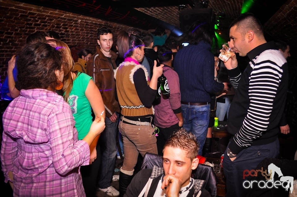 Holsten Party în Club Escape, 