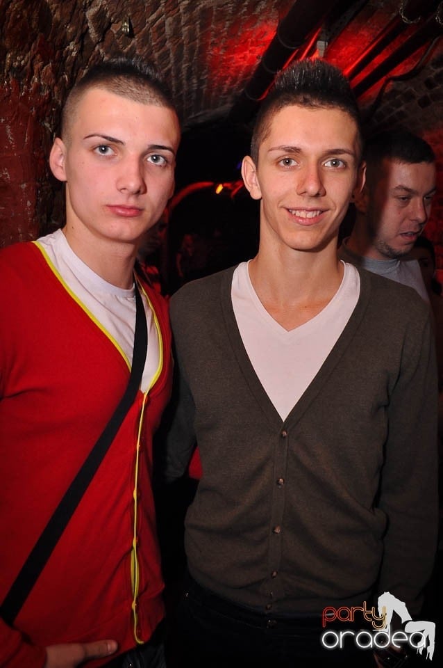 Holsten Party în Escape, 