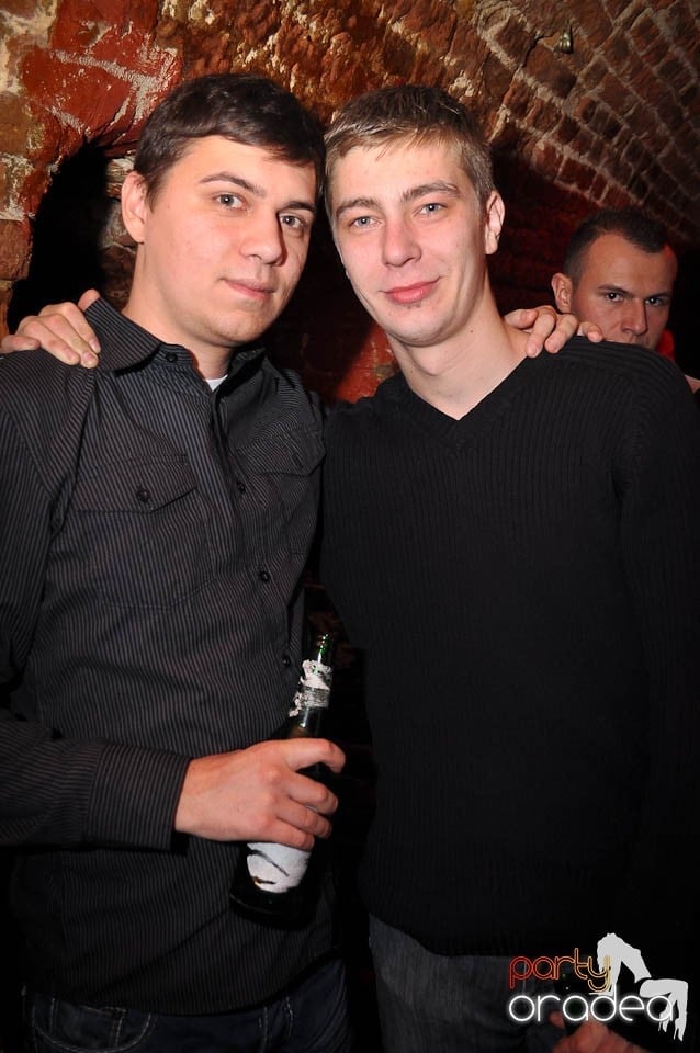 Holsten Party în Escape, 