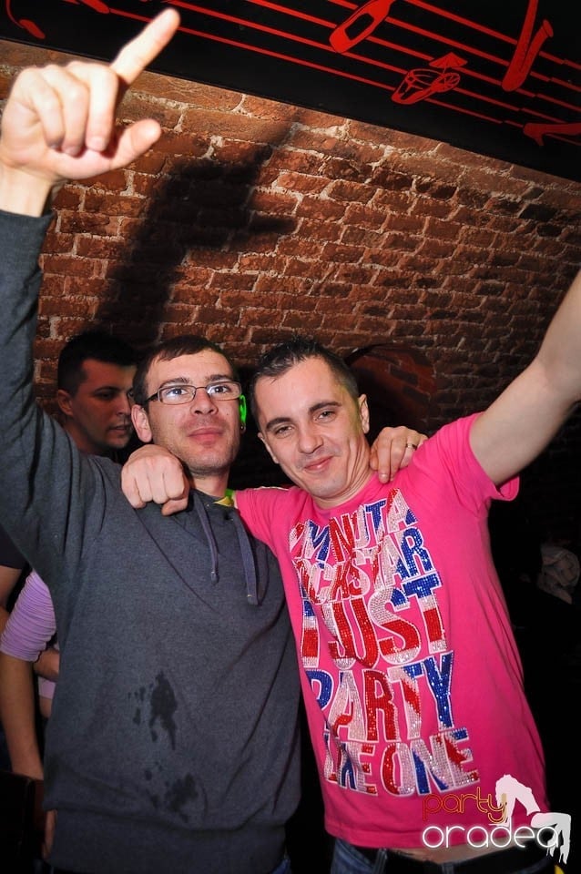 Holsten Party în Escape, 